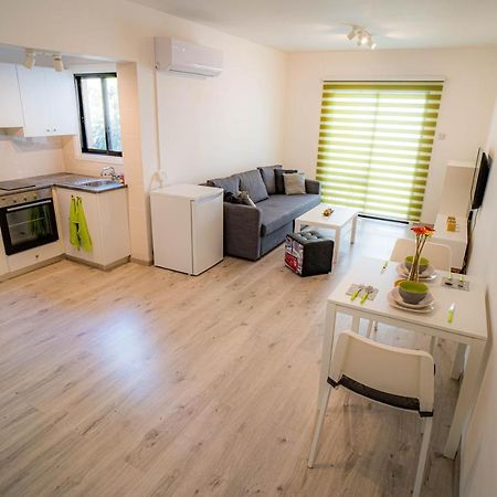 Cozy Apartment In Kapparis Paralimni Exterior photo