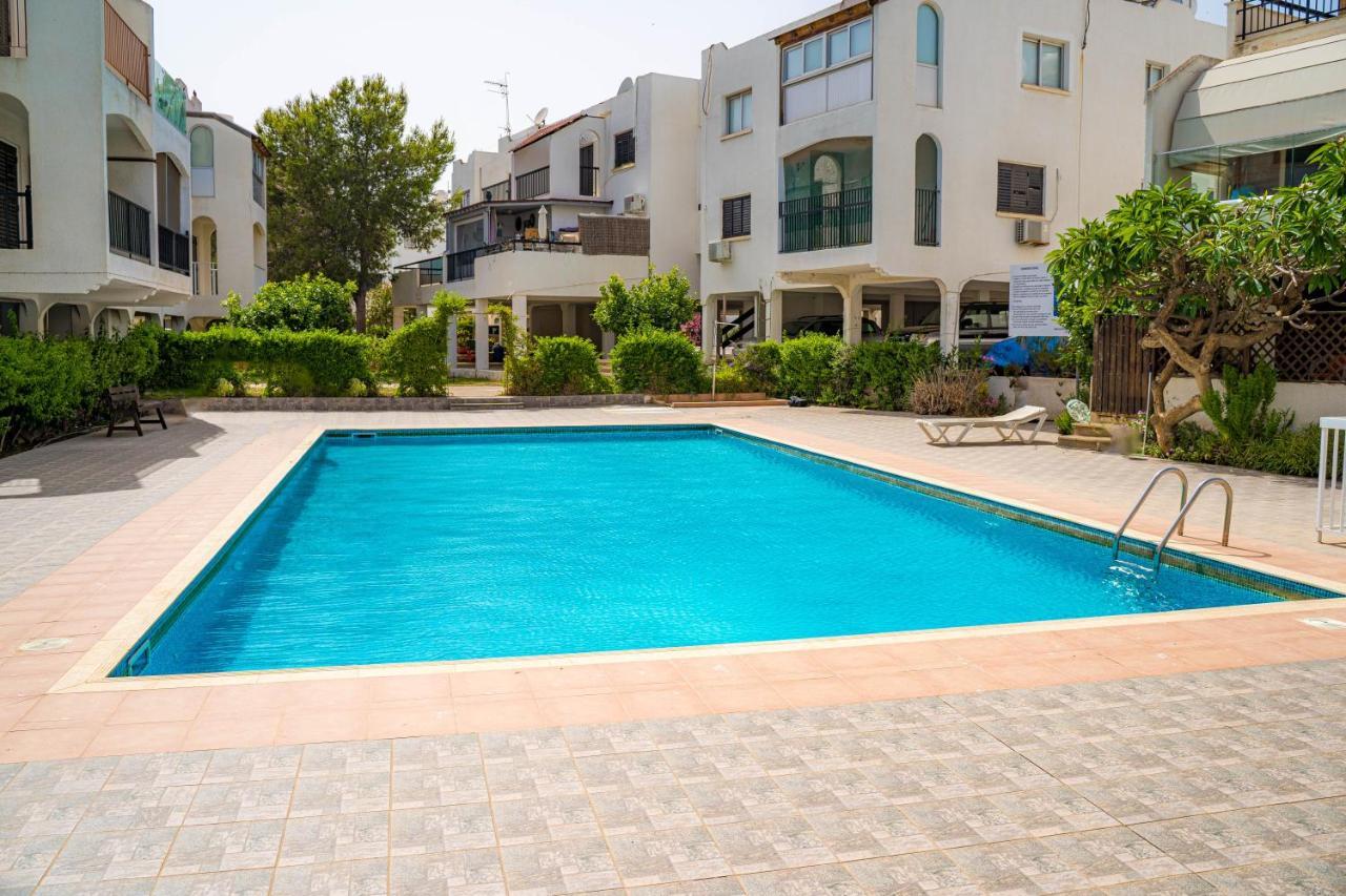 Cozy Apartment In Kapparis Paralimni Exterior photo
